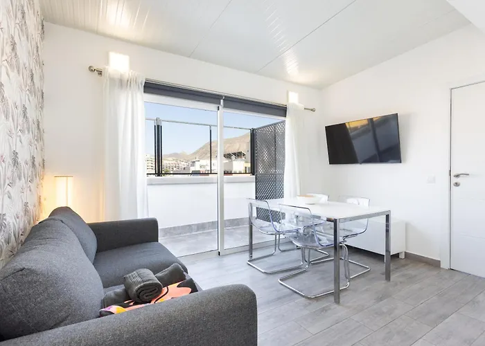 New Center Cristianos Apartman *