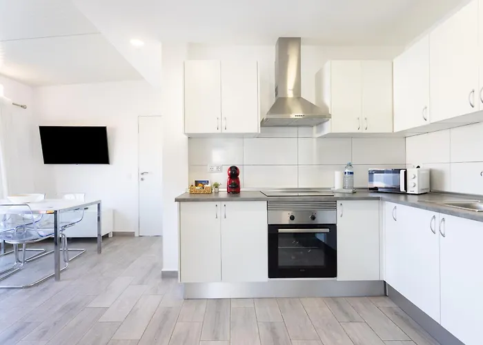 New Center Cristianos * Arona